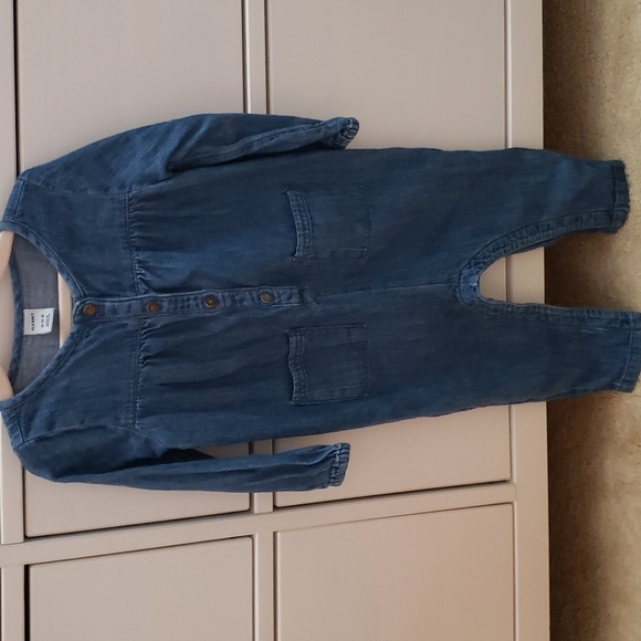 Old Navy denim jumpsuit, 18-24 months. - Picture 1 of 3